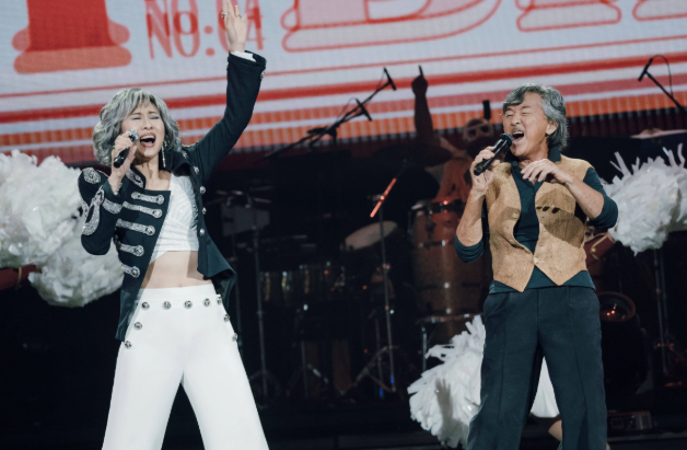 78岁与64岁的摇滚心!林子祥叶蒨文香港开唱,神级现场再证乐坛传奇 78岁与64岁的摇滚心!林子祥叶蒨文香港开唱,神级现场再证乐坛传奇